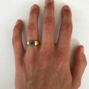 English 19th Century 18k Gold Daisy Ring