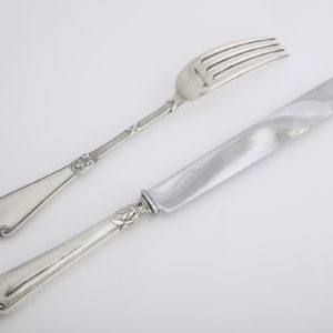 Russian Fabergé Neoclassical Silver Dinner Knife and Fork, Moscow, circa 1900